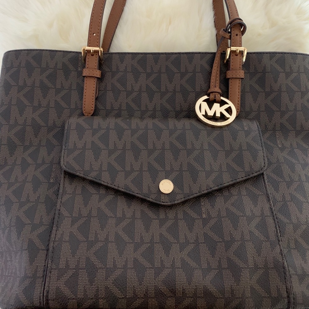Michael Kors Jet Set Large Logo Pocket Tote